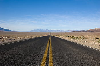 highway-road-pavement-desert-royalty-free-thumbnail(1).jpg